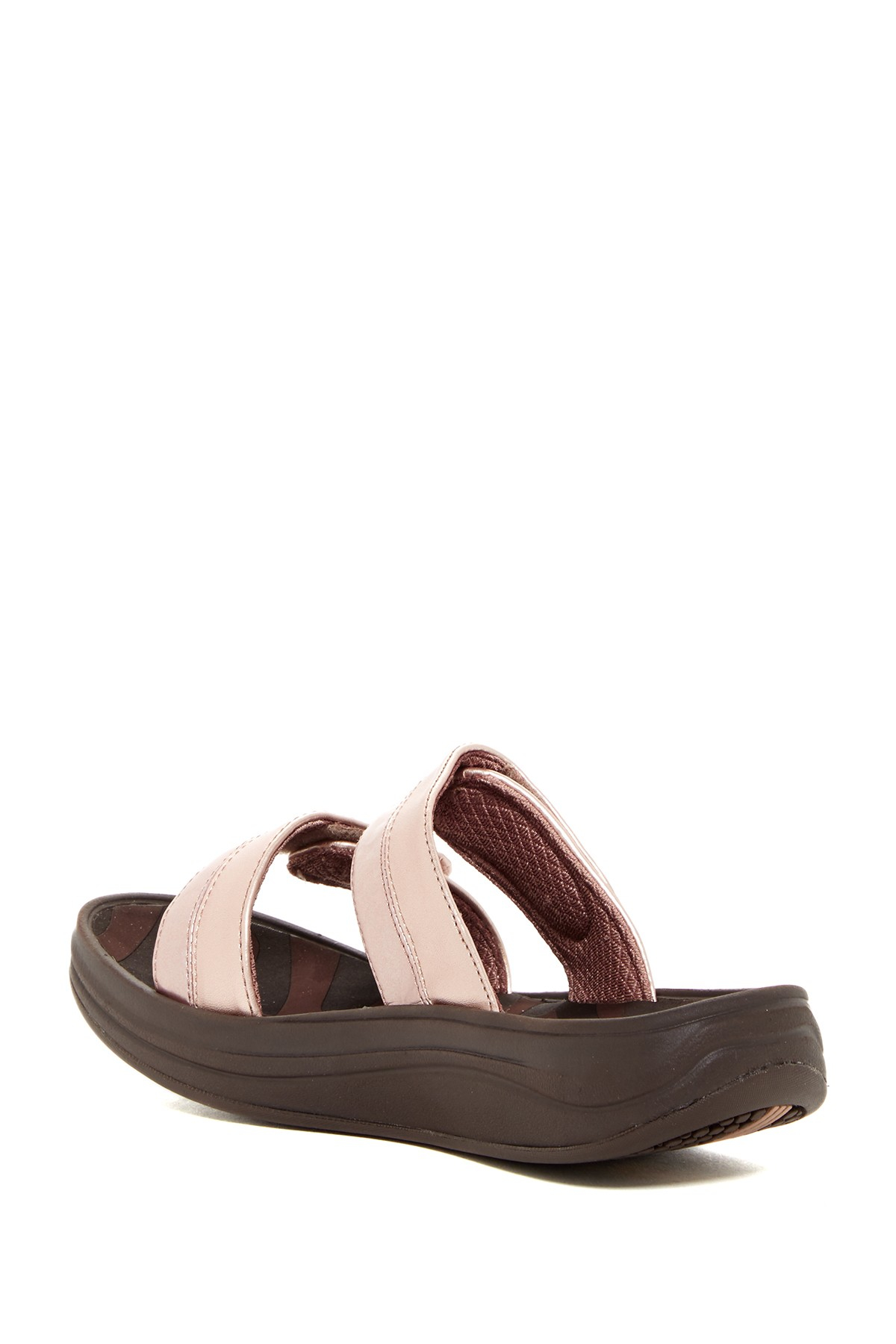 Walking on a cloud Free shipping on women's sandals at selectcarapp.ml from the best brands including Birkenstock, Tory Burch, Steve Madden, and more. Shop for slide sandals, flip-flops, thong sandals, flat sandals and more. Free shipping and returns.